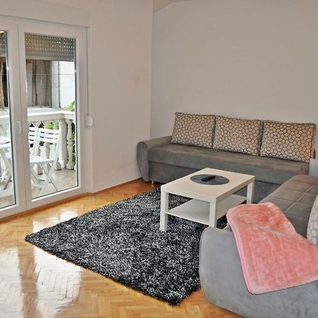 Apartman Dina Lejlighed Tuzla Eksteriør billede