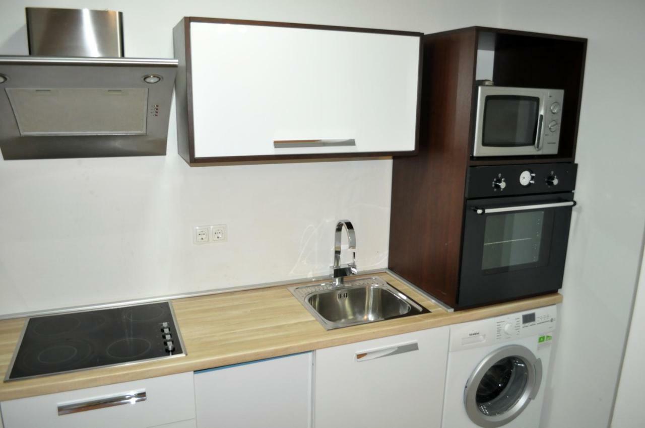 Apartman Dina Lejlighed Tuzla Eksteriør billede