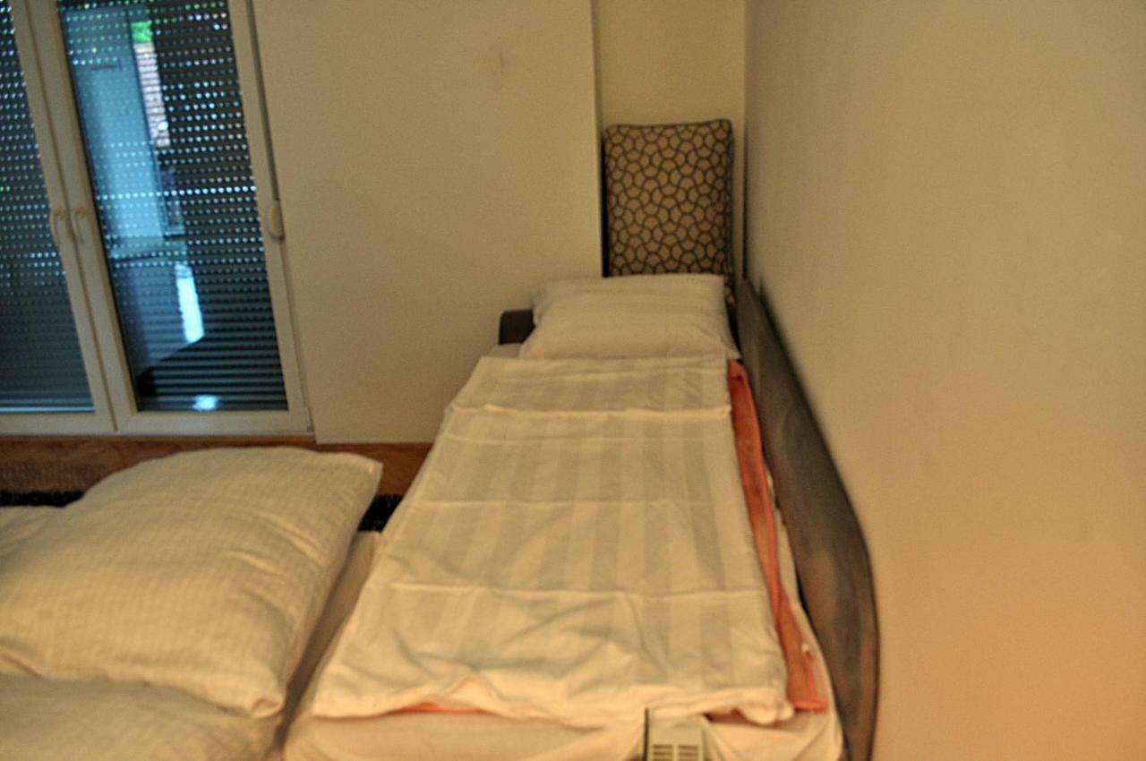 Apartman Dina Lejlighed Tuzla Eksteriør billede